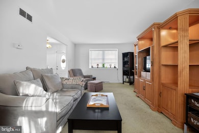 2306 Carol Ln, Norristown, PA 19401 - photo 5