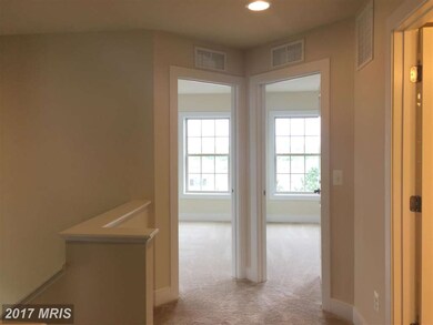 20490 Ashmere Square, Sterling, VA 20165 - photo 3