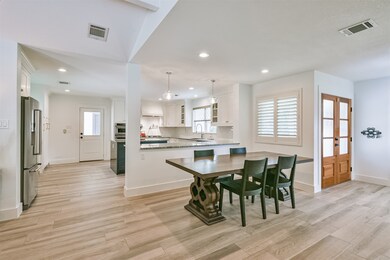 506 S Clear Creek Dr, Friendswood, TX 77546 - photo 7