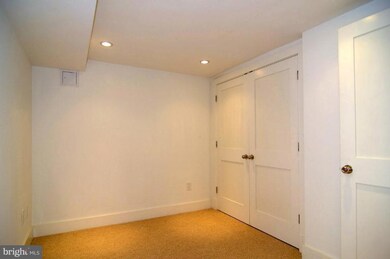 749 Park Rd NW unit 4, Washington, DC 20010 - photo 4