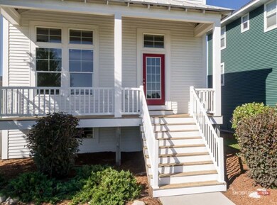 6469GreenashDr-3