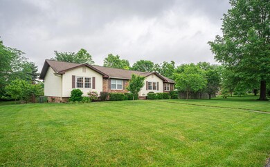 2100 Autumnview Ln, Frankfort, KY 40601 - photo 3