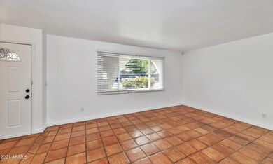 2618 E Clarendon Ave-print-003-002-2618