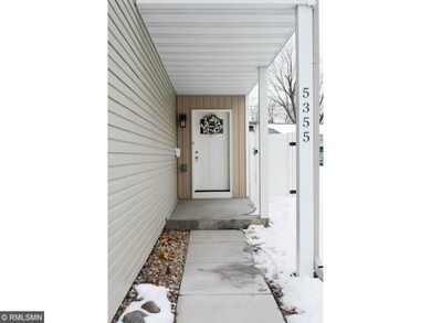 Covered porch to front door.