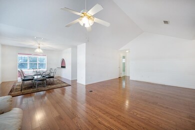 007_2023-02-23_720-Putter-Dr_PRINT