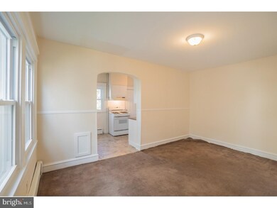 224 Woodlawn Ave, Darby, PA 19023 - photo 6