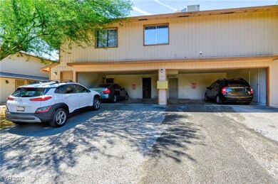1372 Lorilyn Ave unit 3, Las Vegas, NV 89119 - photo 4