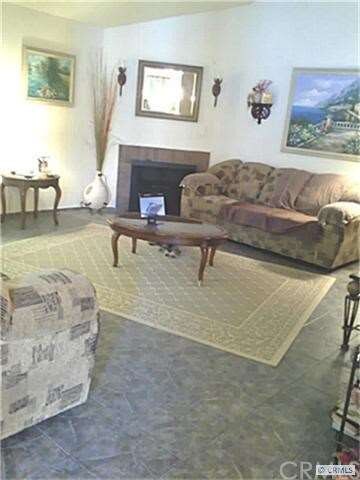 Living room & Fire place
