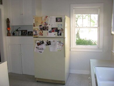 123 Kitchen 3