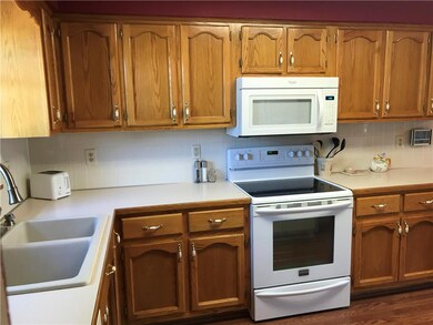 519 S Huntsman Blvd, Raymore, MO 64083 - photo 7