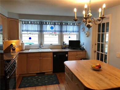 7 Surrey Rd, Barrington, RI 02806 - photo 5