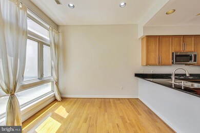 2363 Champlain St NW unit 25, Washington, DC 20009 - photo 6
