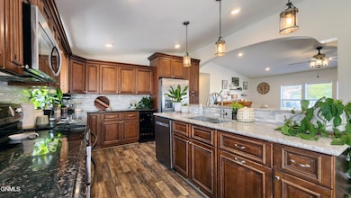 4251 Claridge Loop, Bismarck, ND 58503 - photo 2