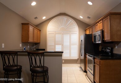 10720 Glenmary Springs Dr, Louisville, KY 40291 - photo 6