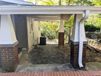 1004 Nathan Hunt Dr, High Point, NC 27260 - photo 5