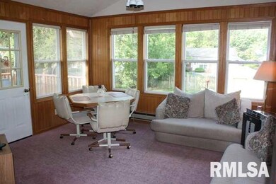 2601 2nd St, Moline, IL 61265 - photo 4