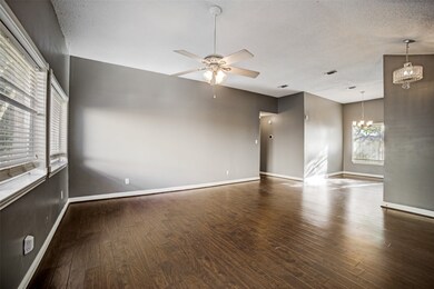 8450 Lake Crystal Dr, Houston, TX 77095 - photo 6