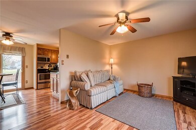 Livingroom/Dining area