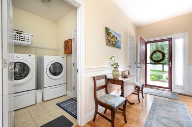 3 Sugar Plum Ln unit 3, Londonderry, NH 03053 - photo 4