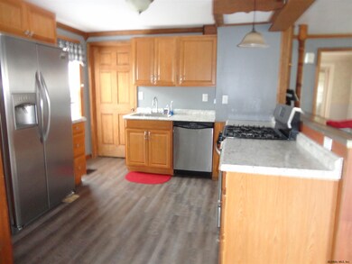 26 Terra Cotta Ave, Glens Falls, NY 12801 - photo 2