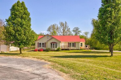 1396 Willow Downs Ct, Asheboro, NC 27205 - photo 2