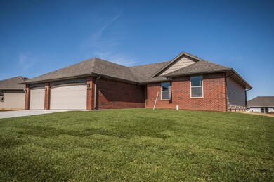 1923 N Seabrook Dr unit Lot 65, Nixa, MO 65714 - photo 2