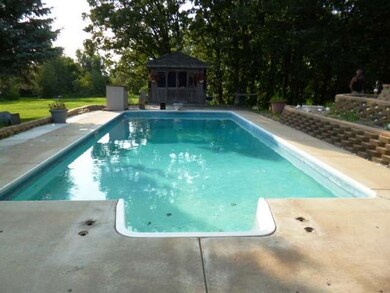 29916 S Klemme Rd, Beecher, IL 60401 - photo 2