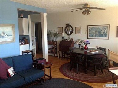 Living room/dining room