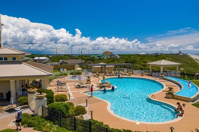 Grand Villas Poolside View