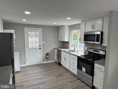 27 Kelly Driver Rd, Clementon, NJ 08021 - photo 7