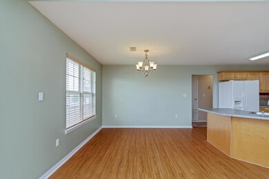 154 Conquest Ave-04