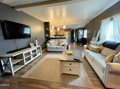 406 W Prairie Ln, Mandan, ND 58554 - photo 7