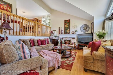 38 Sweet Gum Rd Howell NJ-large-013-030-