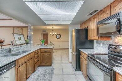 Kitchen (1)-SMALL