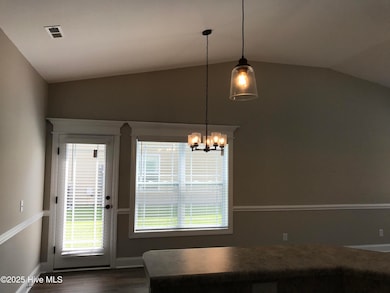 2304 Sweet Bay Dr unit B, Greenville, NC 27834 - photo 4