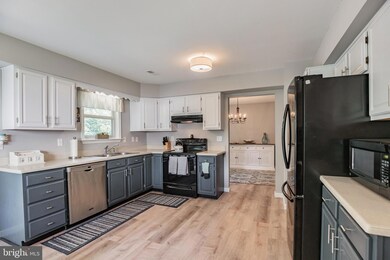 932 Colton Ct, Prince Frederick, MD 20678 - photo 7