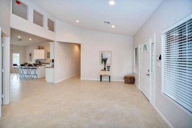1622 N 27th Pl Phoenix AZ-large-006-6-DL