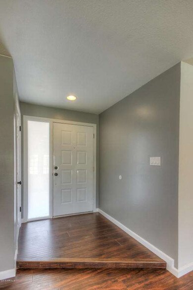 Living Room (1)-SMALL