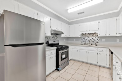 17-Kitchen