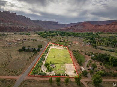 9 E Chamisa Ln, Castle Valley, UT 84532 - photo 3