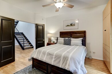 325 E 20th St, Houston, TX 77008 - photo 5