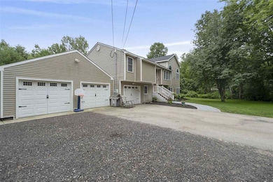 23 W Chamberlain Rd, MerriMacK, NH 03054 - photo 2