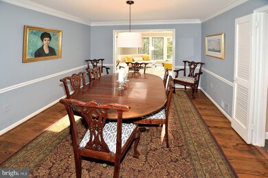 1917 Windmill Ln, Alexandria, VA 22307 - photo 3