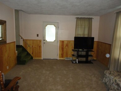 1308 Bradford St, Schenectady, NY 12306 - photo 4