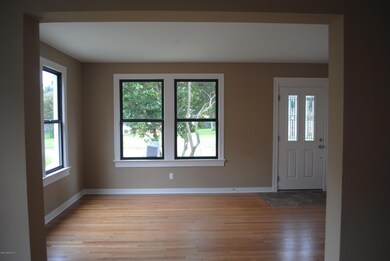 4644 French St, Jacksonville, FL 32205 - photo 2