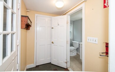 112 Musquash Rd, Hudson, NH 03051 - photo 4