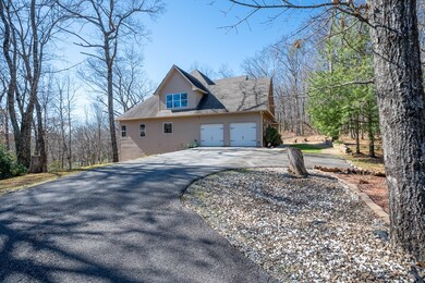 Driveway up to 2 car garage