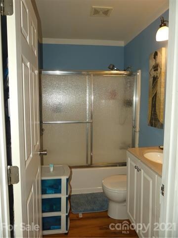 257 Jefferson St, Statesville, NC 28677 - photo 5