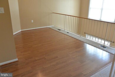 7517 Belle Grae Dr unit 11, Manassas, VA 20109 - photo 2