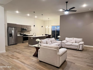 12713 Captain Claudia Ct, El Paso, TX 79928 - photo 4